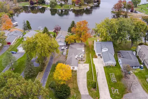View/Area - 10470 King Rd, Springfield, MI 48350 photo 7 of 8