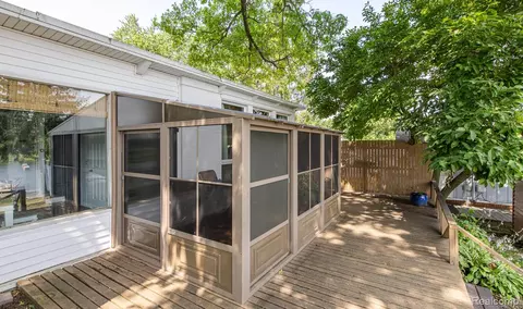 Exterior - 10470 King Rd, Springfield, MI 48350 photo 5 of 12