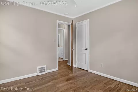 Bedroom - 5048 Howe Rd, Wayne, MI 48184 photo 3 of 6
