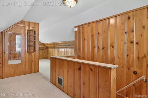 Entry Way - 5048 Howe Rd, Wayne, MI 48184 photo 4 of 4