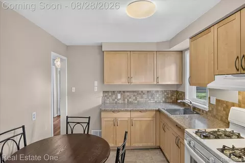 Kitchen - 5048 Howe Rd, Wayne, MI 48184 photo 2 of 4