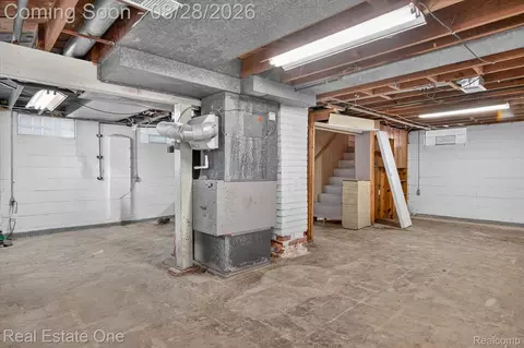Other - 5048 Howe Rd, Wayne, MI 48184 photo 11 of 21