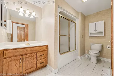 Bath - 10404 Saint John Dr, Algonac, MI 48001 photo 3 of 3