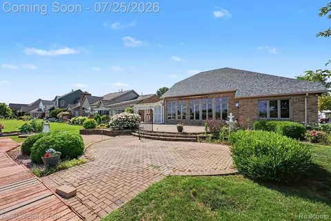 Exterior - 10404 Saint John Dr, Algonac, MI 48001 photo 3 of 4