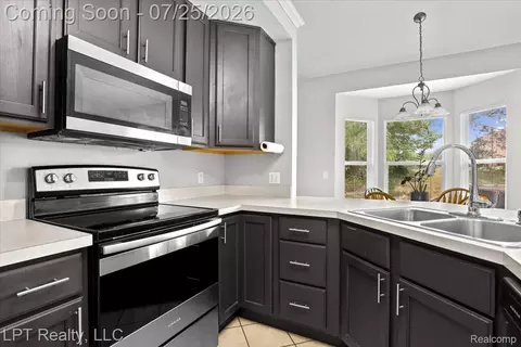 Kitchen - 13809 Mead Creek Rd, Bath, MI 48808 photo 3 of 3