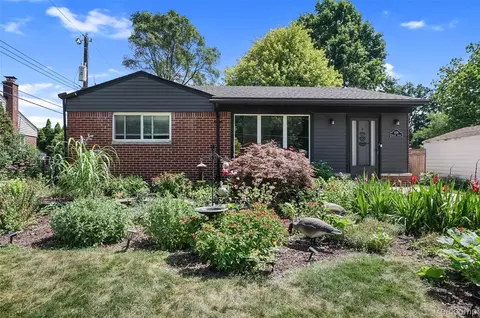 1329 Darlene Ave, Madison Heights, MI 48071