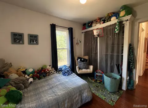 Bedroom - 4301 Menton St, Flint, MI 48507 photo 4 of 5