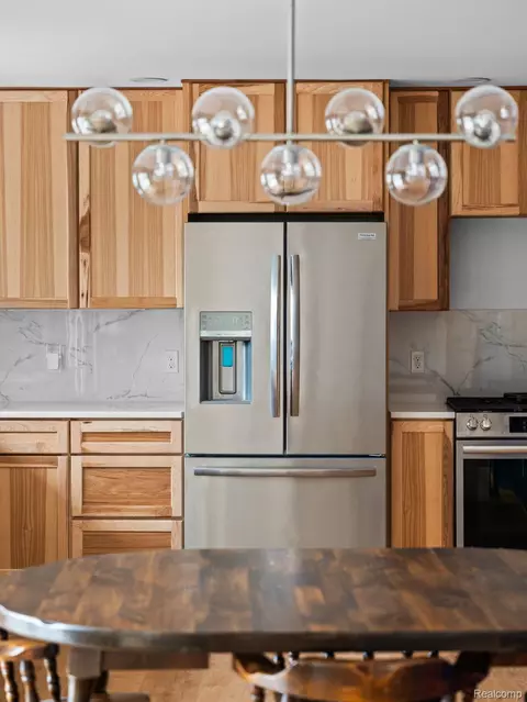 Kitchen - 6677 Circle Dr, Hamilton, MI 48625 photo 2 of 9