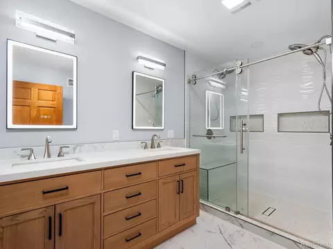 Bath - 6677 Circle Dr, Hamilton, MI 48625 photo 1 of 6