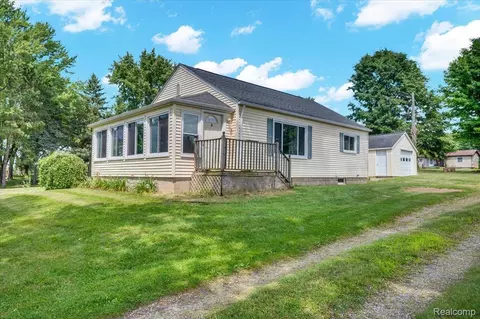 3852 N Lapeer Rd, Mayfield, MI 48446