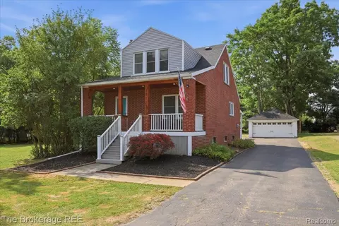 28115 6 Mile Rd, Livonia, MI 48152