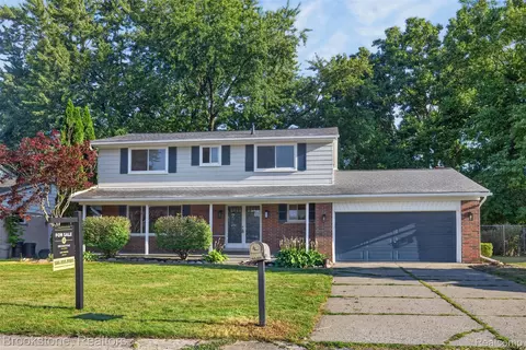 16072 Wrotham Ct, Clinton Township, MI 48038