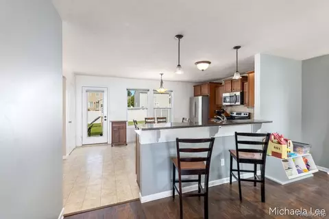 Kitchen - 607 Nantucket Dr, Lansing, MI 48906 photo 1 of 3