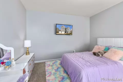 Bedroom - 607 Nantucket Dr, Lansing, MI 48906 photo 1 of 5