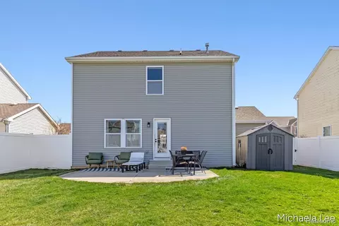 Exterior - 607 Nantucket Dr, Lansing, MI 48906 photo 2 of 2