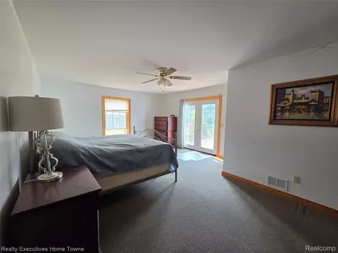 Bedroom - 2715 Cash Rd, Watertown, MI 48401 photo 3 of 9