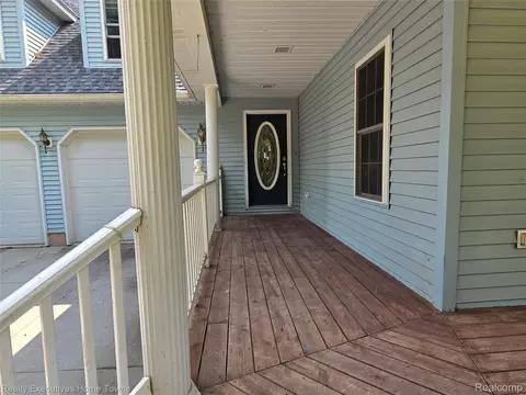 Exterior - 2715 Cash Rd, Watertown, MI 48401 photo 2 of 11