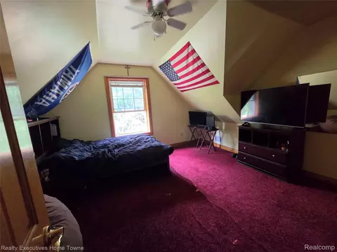 Bedroom - 2715 Cash Rd, Watertown, MI 48401 photo 6 of 9