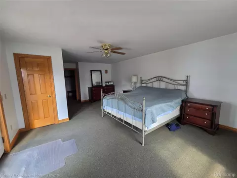 Bedroom - 2715 Cash Rd, Watertown, MI 48401 photo 2 of 9