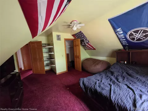 Bedroom - 2715 Cash Rd, Watertown, MI 48401 photo 7 of 9
