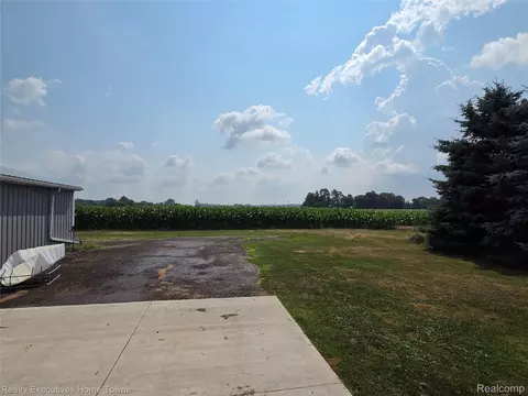 Exterior - 2715 Cash Rd, Watertown, MI 48401 photo 8 of 11