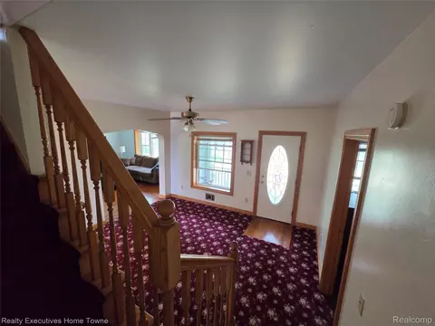 Entry Way - 2715 Cash Rd, Watertown, MI 48401 photo 4 of 6