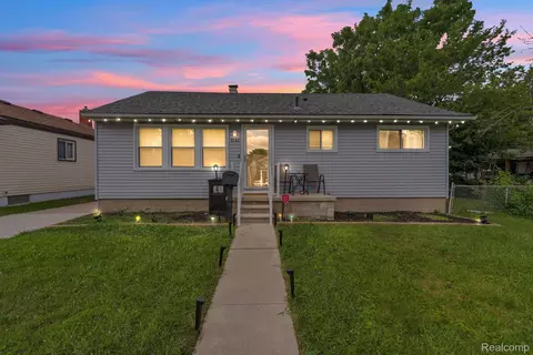 2140 Ford Blvd, Lincoln Park, MI 48146