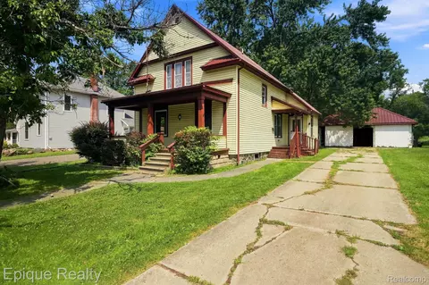 305 North St, Yale, MI 48097