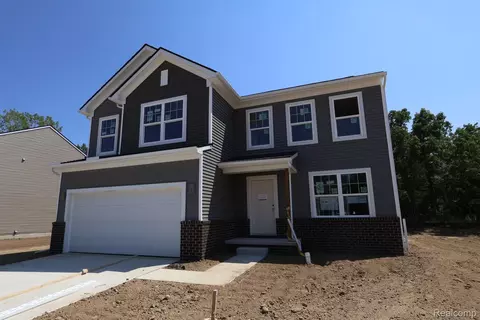 4198 Cedar Ln, Grand Blanc, MI 48439