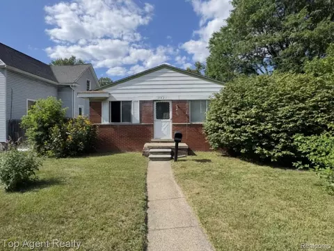 2021 E 11 Mile Rd, Royal Oak, MI 48067
