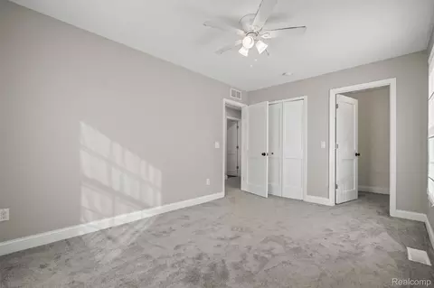 Bedroom - 2605 Thornbrier Ct, Orion, MI 48360 photo 4 of 6