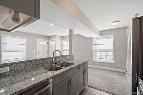 Kitchen - 2605 Thornbrier Ct, Orion, MI 48360 photo 4 of 4