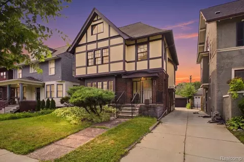 899 Edison St, Detroit, MI 48202