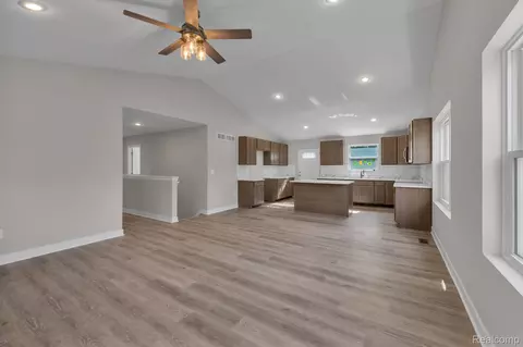Living - 6653 Niagara St, Romulus, MI 48174 photo 2 of 2