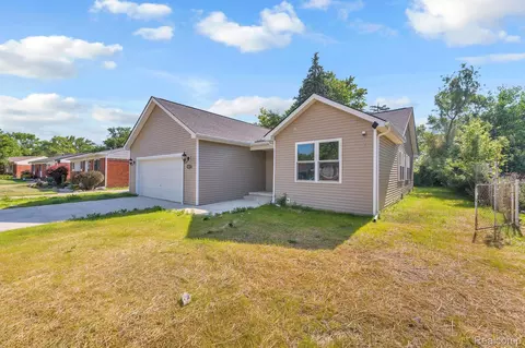 Exterior - 6653 Niagara St, Romulus, MI 48174 photo 1 of 4