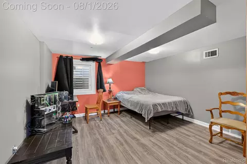 Bedroom - 1141 Springborrow Dr, Flint, MI 48532 photo 9 of 11