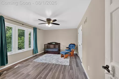 Bedroom - 1141 Springborrow Dr, Flint, MI 48532 photo 4 of 11