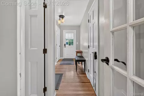 Entry Way - 1141 Springborrow Dr, Flint, MI 48532 photo 2 of 3