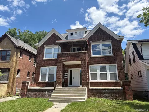 8244 Wisconsin St, Detroit, MI 48204