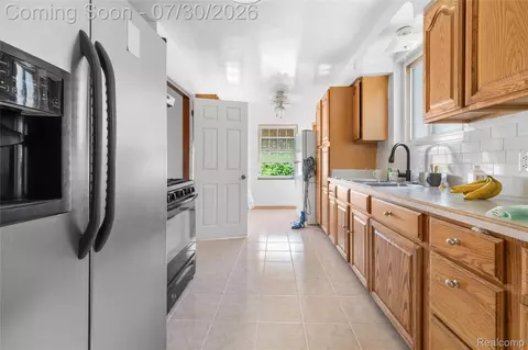 Kitchen - 7841 E Morrow Cir, Dearborn, MI 48126 photo 1 of 3