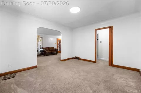 Living - 7841 E Morrow Cir, Dearborn, MI 48126 photo 4 of 4