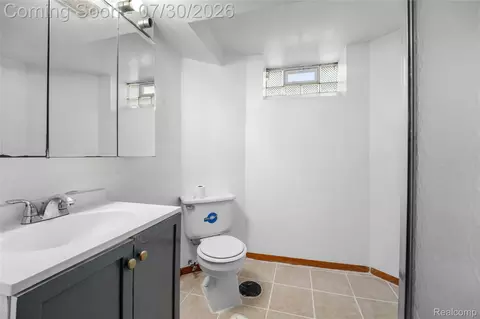 Bath - 7841 E Morrow Cir, Dearborn, MI 48126 photo 3 of 3
