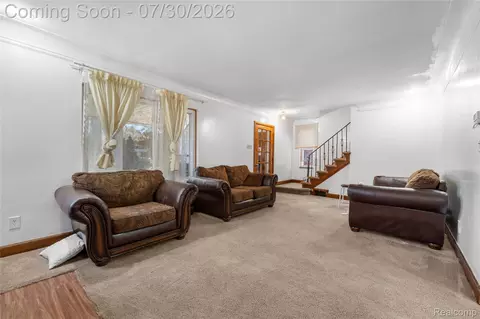 Living - 7841 E Morrow Cir, Dearborn, MI 48126 photo 1 of 4