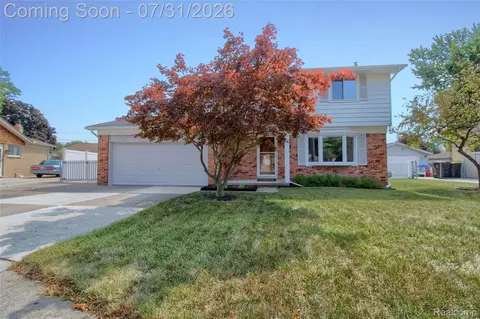 4835 Clark Ct, Trenton, MI 48183