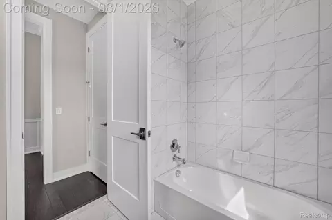 Bath - 7360 Venturi Dr, Washington, MI 48094 photo 3 of 8