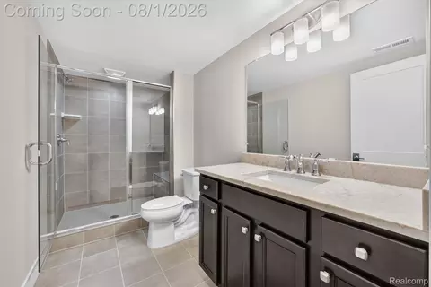 Bath - 7360 Venturi Dr, Washington, MI 48094 photo 7 of 8