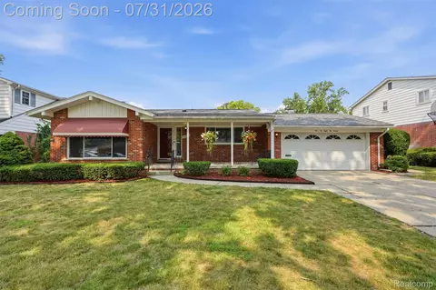 16827 Surrey St, Livonia, MI 48154
