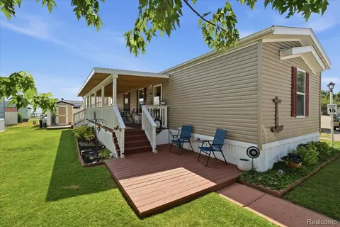 406 Silver Sands Dr, Sanilac, MI 48469
