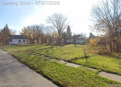 8146 Edgewood St, Detroit, MI 48213