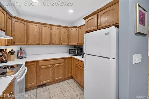 Kitchen - 2456 Chilson Rd, Genoa, MI 48843 photo 2 of 3